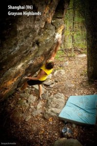 Steve Lovelace dyno-ing for a flapper on Shang-High Knight (V6).